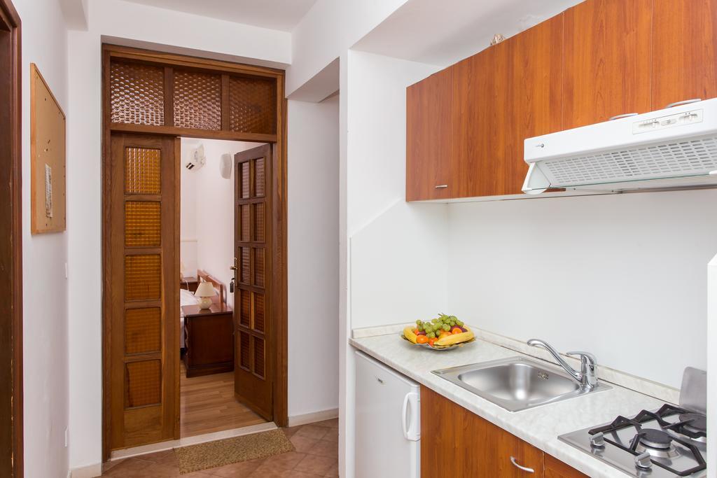 Guest House Lina Ragusa Esterno foto